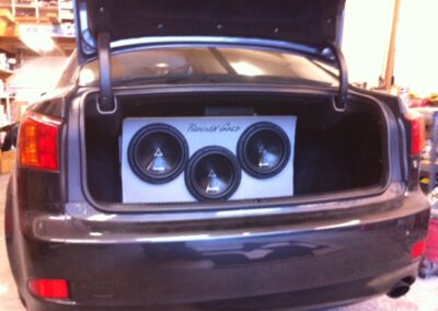 subwoofer-in-trunk-of-car